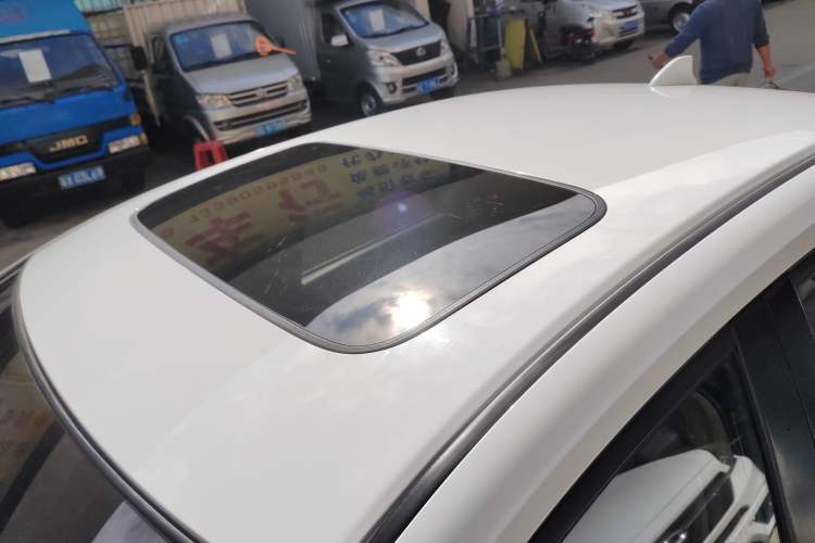 Used Honda Crider 2013 1.8L automatic luxury edition
