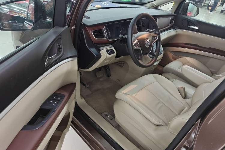 Used Buick GL8 2018 28T Luxury Model China VI Standard