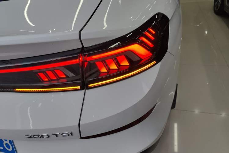 Used Volkswagen Lamando 2023 Lavida L 280TSI DSG Cool & Spicy Edition
