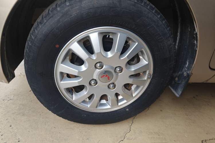 Used Wuling Rongguang V 2018 1.5L Standard Version
