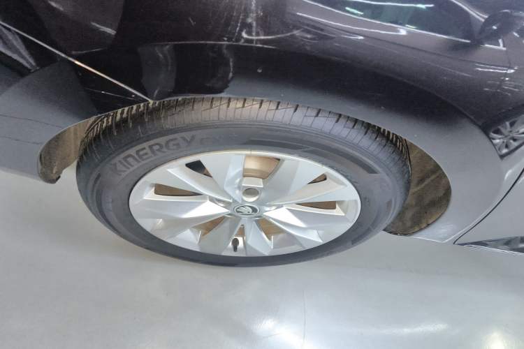 Used Skoda Superb 2019 Facelifted TSI280 DSG Comfort Edition