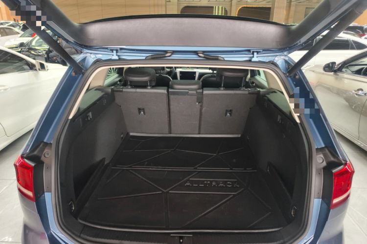 Used Volkswagen Variant 2018 380TSI Two-Wheel Drive Comfort Edition
