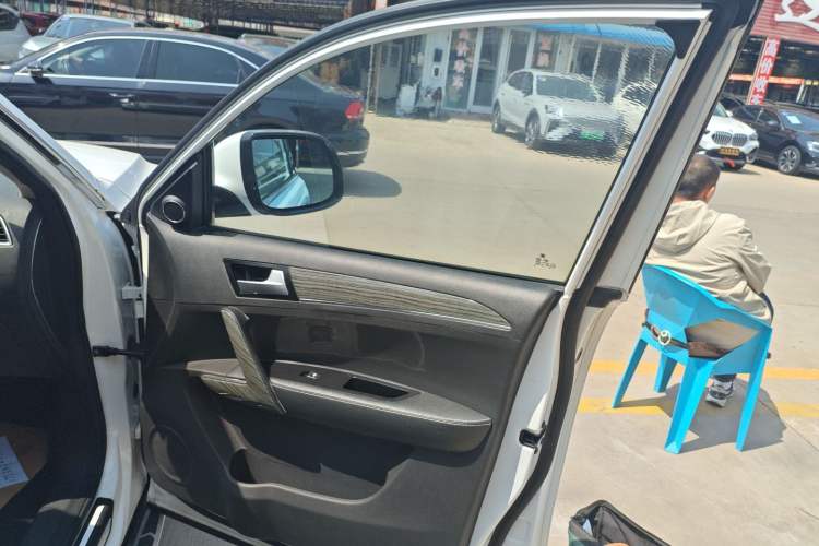 Used Zotye T600 2017 1.5T Manual Luxury New Year Edition
