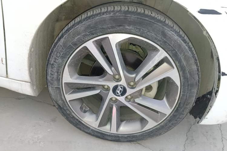 Used Hyundai Elantra 2016 1.6L Automatic ZhiXuan – Elite Version