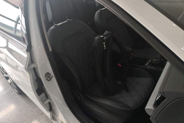 Used Volkswagen Sagitar 2025 Revised Version Three 300TSI DSG Excellence Edition