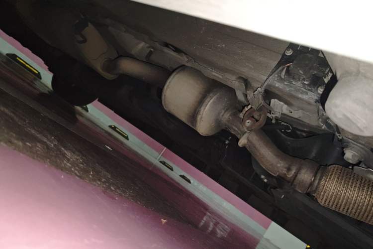 Used  LS Series 2020 LS560MX SKABINE Skylight
