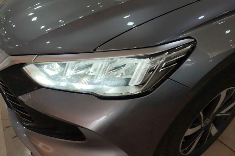 Used BYD Song Pro New Energy 2023 Champion Edition DM-i 71KM Navigation Model
