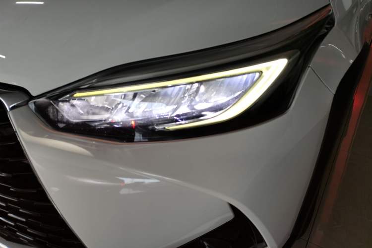 Used Toyota YARiS L 2020 X-Trail X 1.5L CVT Leading Edition
