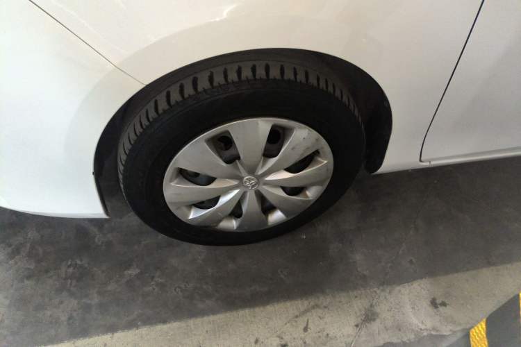 Used Toyota YARiS L 2019 1.5E CVT Dynamic Edition China VI compliant