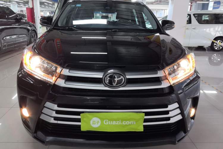 Used Toyota Highlander 2018 2.0T Four-Wheel Drive Luxury Version 7 Seats China VI Standard
