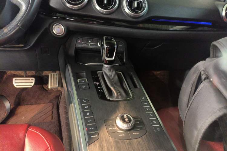 Used Wey VV5 2017 2.0T Flagship Edition
