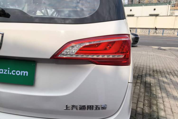 Used Baojun 730 2019 1.5T CVT Flagship Model 7 Seats China VI Emission Standard
