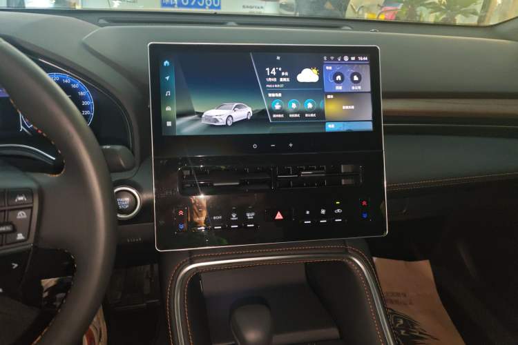 Used Toyota Avalon 2024 2.0L Luxury Edition
