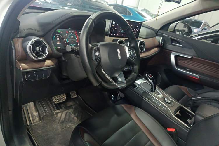 Used Wey VV5 2021 1.5T Two-Wheel Drive Smart Pioneer
