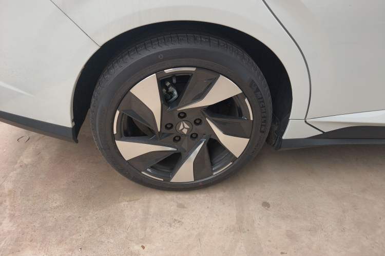 Used Lingxi L 2025 Model—Player No. 1 Plus Super Double-Up Optional Package