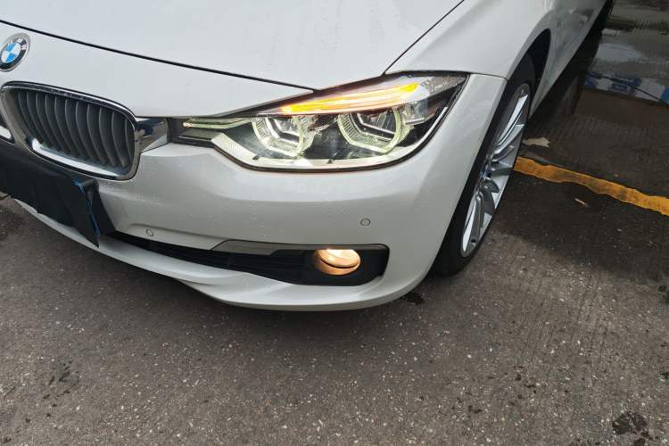 Used BMW 3 Series 2018 320Li Fashion Model
