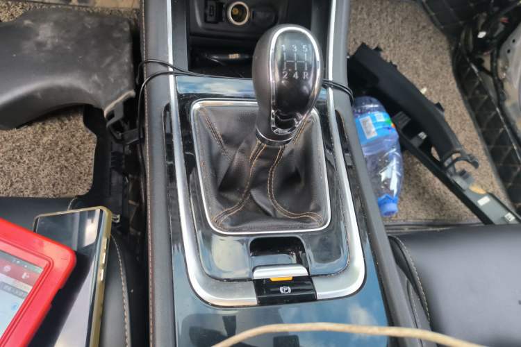 Used Changan Eado 2019 High-Energy Edition 1.6L GDI Manual Pioneer Model China VI Standard