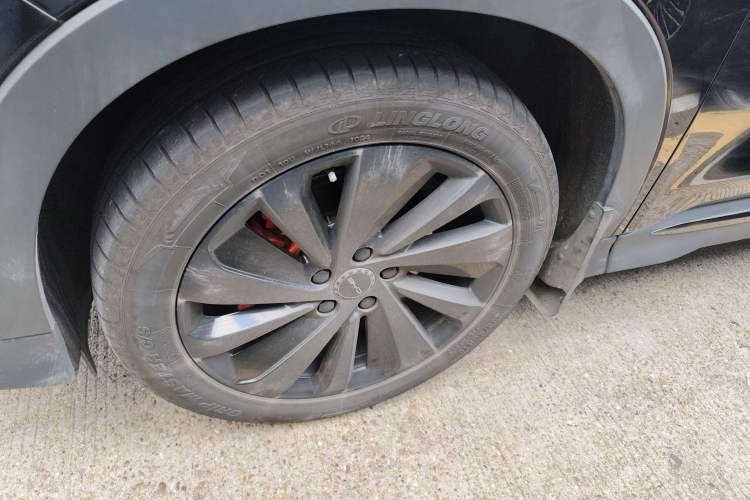 Used BYD Song PLUS New Energy 2024 HONOR Edition DM-i 110km Flagship PLUS
