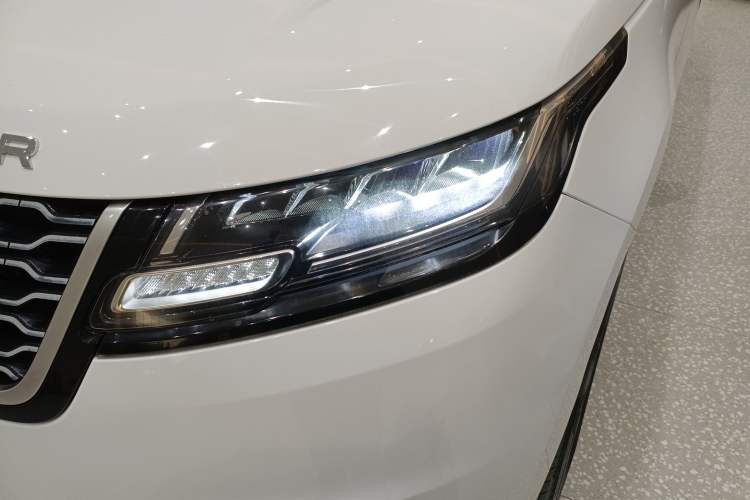 Used Land Rover Range Rover Velar 2019 250 PS