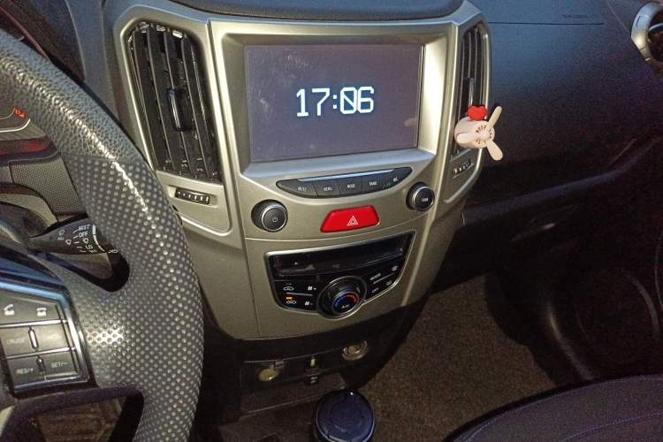 Used Haval H1 2017 Red-Label 1.5L Manual Comfort Model
