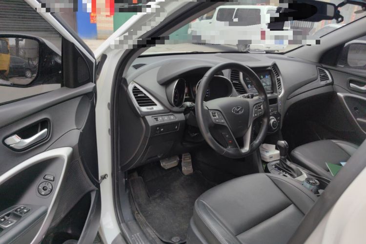 Used Hyundai Santa Fe 2015 2.0T Automatic All-Wheel Drive Smart Version 5 Seats
