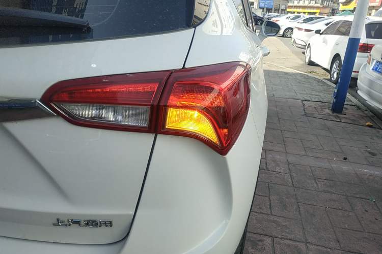 Used Buick Envision 2019 20T Two-Wheel Drive Elite Version China V Standard
