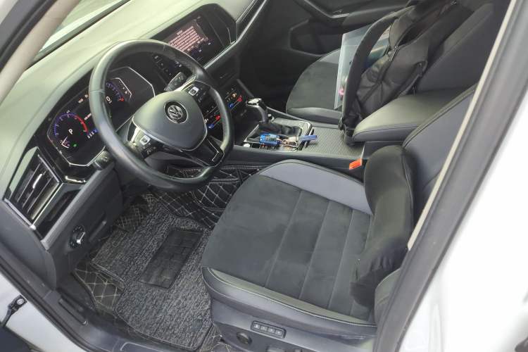 Used Volkswagen Sagitar 2021 280TSI DSG Luxury Smart Connectivity Edition
