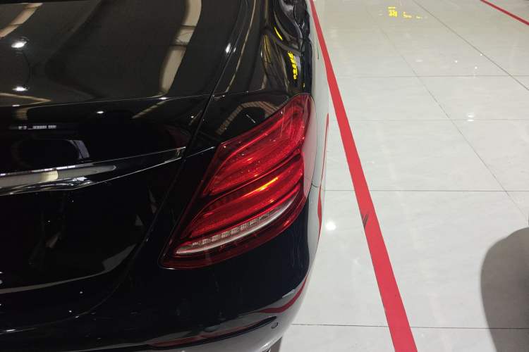 Used Mercedes-Benz E-Class 2018 Facelifted E 300 L Stylish Version
