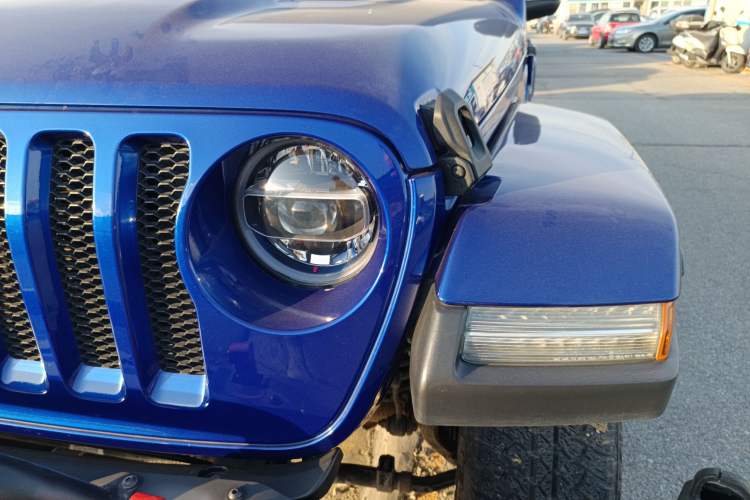 Used  Wrangler 2019 2.0T Sahara Four-Door Version China VI Emission Standard
