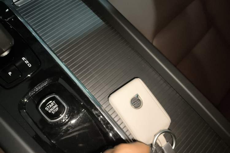 Used Volvo S60 2024 B4 Zhiyi Luxury Edition
