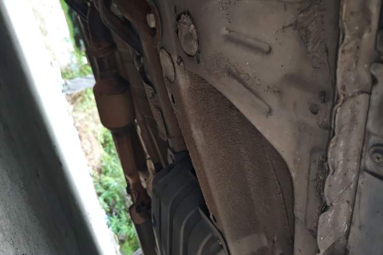 Used Geely Auto Emgrand X7 Sport 2018 1.8TD Automatic Two-Wheel Drive ZhiZun Model with 4G Connectivity
