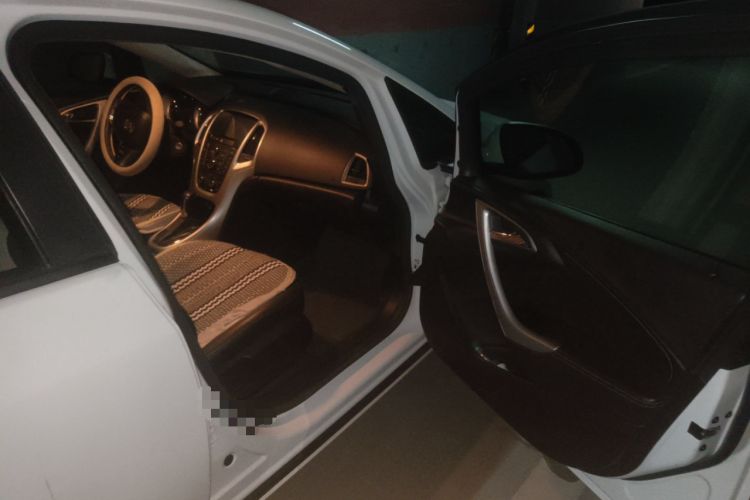 Used Buick GT 2014 XT 1.6L Automatic Fashion Edition
