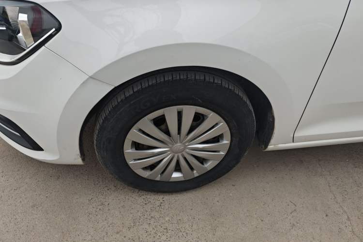 Used Volkswagen Santana 2016 1.6L Manual Fashion Edition