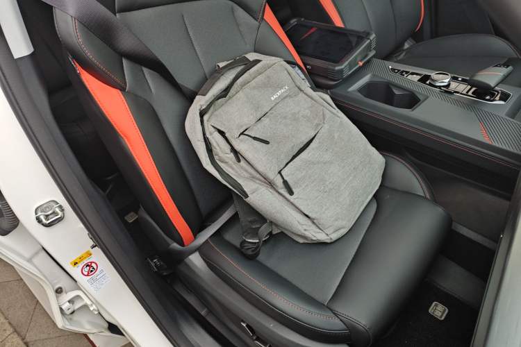 Used Oshan Z6 2022 Blue Whale 1.5T DCT Smart Edition
