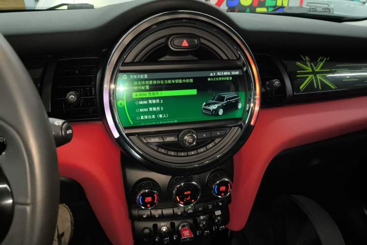 Used MINI MINI 2018 1.5T COOPER Artist