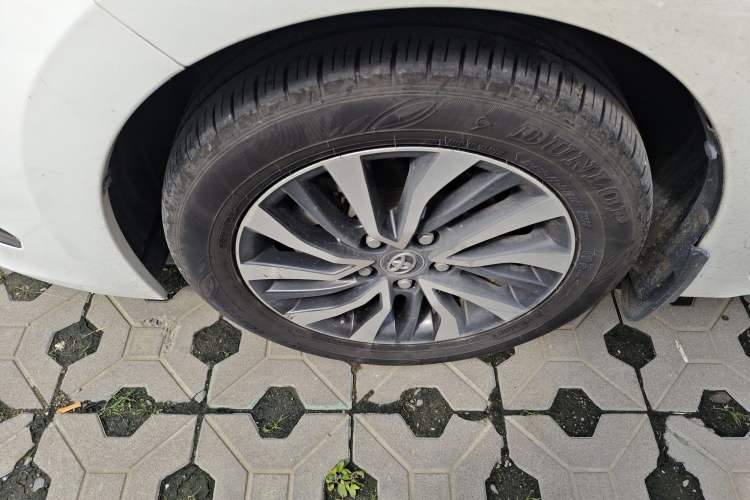 Used Toyota Corolla 2017 Revised Dual-Engine 1.8L E-CVT Elite Edition
