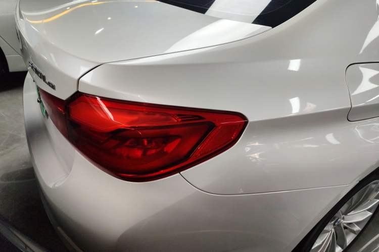 Used BMW 5 Series New Energy 2020 Mileage Upgrade Version 530Le Luxury Package