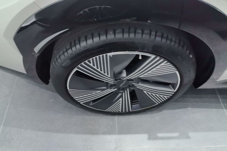 Used Lynk & Co 08 EM-P 2023 245km Ultra-Long Range Halo
