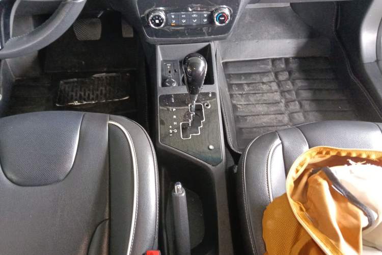 Used  Refine S2 2015 1.5L CVT Luxury Smart Version
