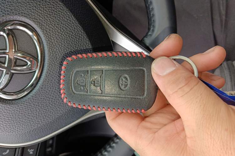 Used Toyota Wildlander 2022 Dual-Engine 2.5L E-CVT Two-Wheel Drive Luxury PLUS Edition
