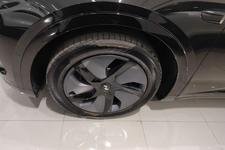 Used ONVO L60 2024 60 kWh Rear-Drive Version
