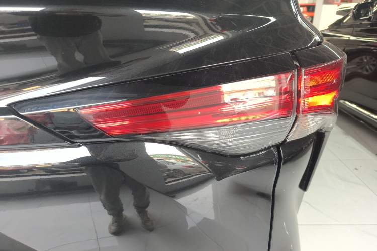 Used Toyota Granvia 2024 2.5L Hybrid Comfort Edition