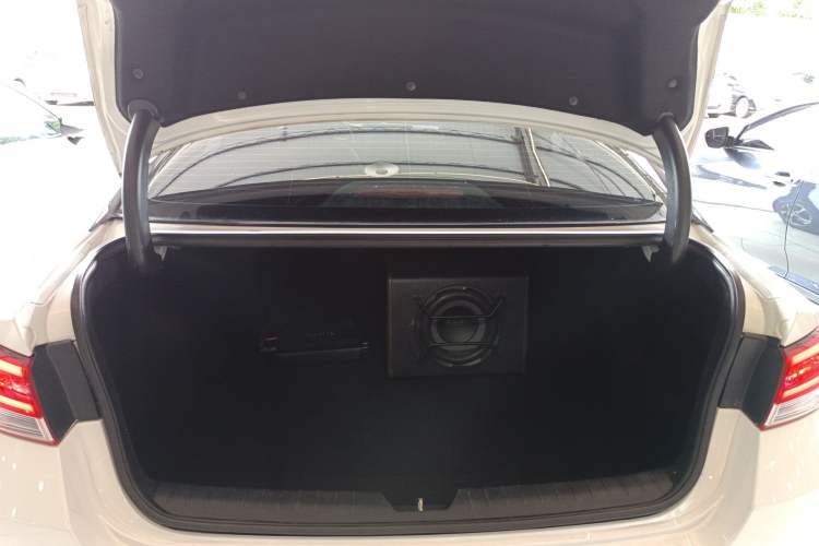 Used Kia K5 2016 1.6T Automatic LUX
