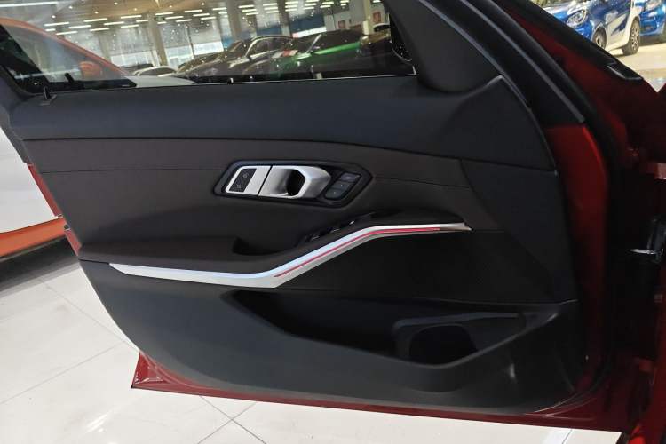 Used BMW 3 Series 2023 325i M Sport Package
