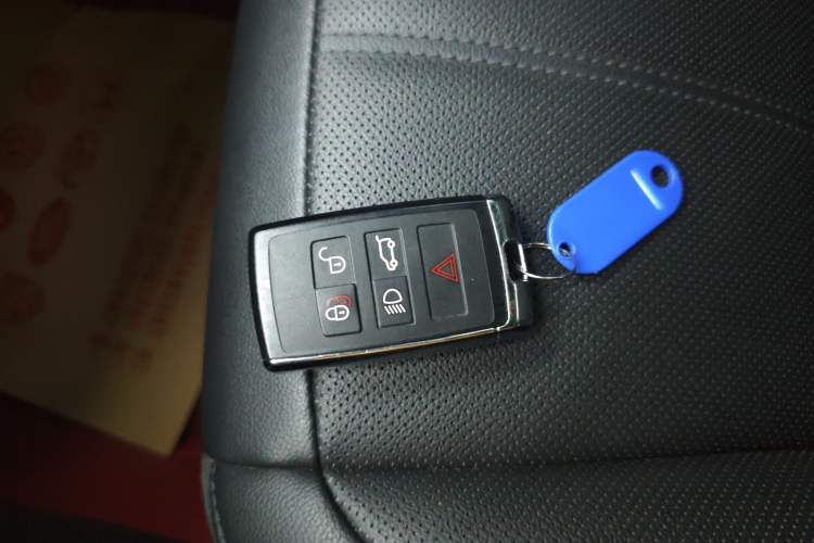 Used Land Rover Range Rover Evoque 2020 249 PS R-DYNAMIC SE Sport Technology Edition
