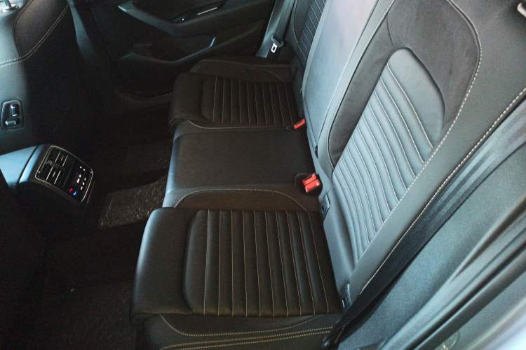 Used Volkswagen Magotan 2020 330TSI DSG Leading Model
