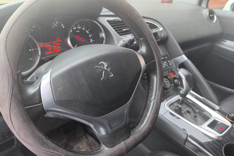 Used Peugeot 3008 2015 2.0L Automatic Trend Edition
