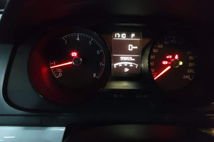 Used Volkswagen Lavida 2015 1.6L Automatic Fashion Edition