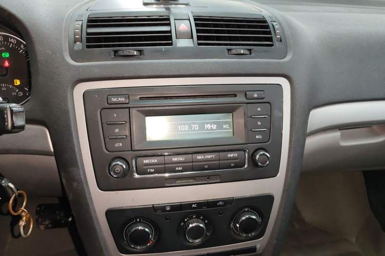 Used Skoda Octavia 2014 1.6L Automatic Yijie Edition
