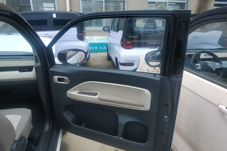 Used Chery QQ Ice Cream 2025 155km Sundae Edition
